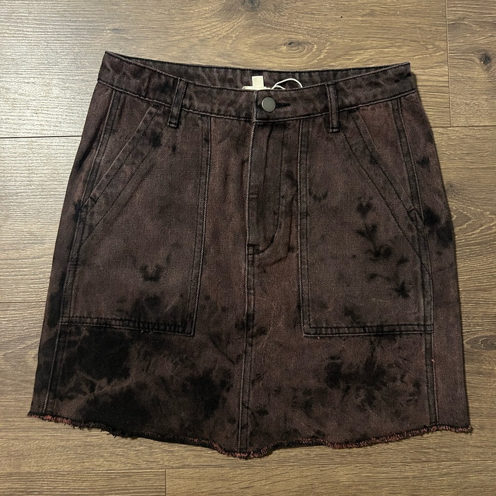 NWT Hem & Thread acid wash denim skirt